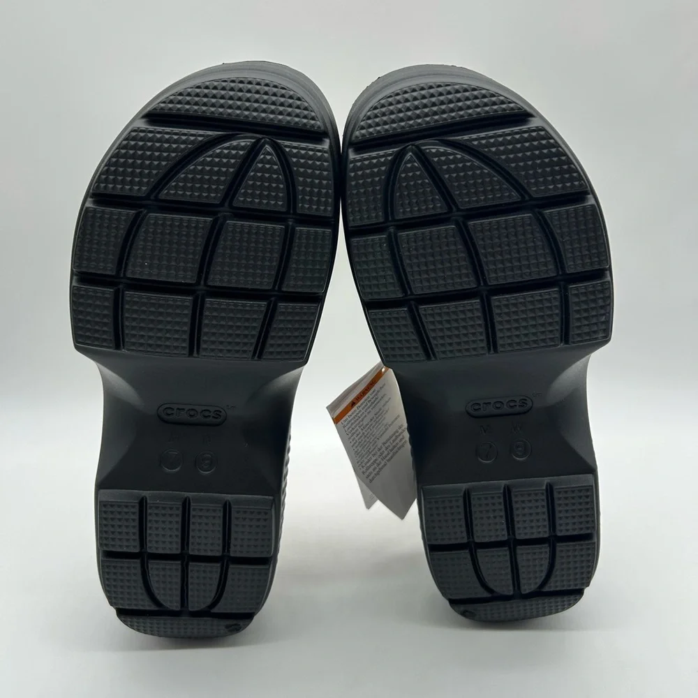 Crocs Platform Sandals Women’s 9 White Black Chunky Fisherman Style NWT